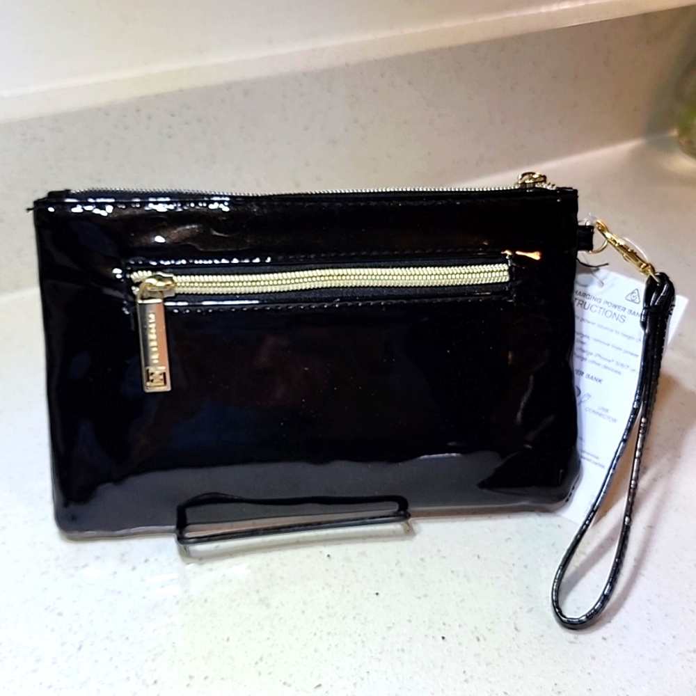 Wristlet Wallet with built-in charger  Liz Claiborne New with tags